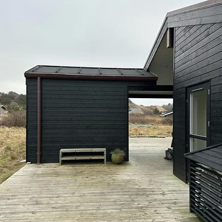 Architect-designed By Lonstrup Feriehus *